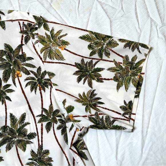 Tory Richard short sleeved button up - Picture 3 of 5